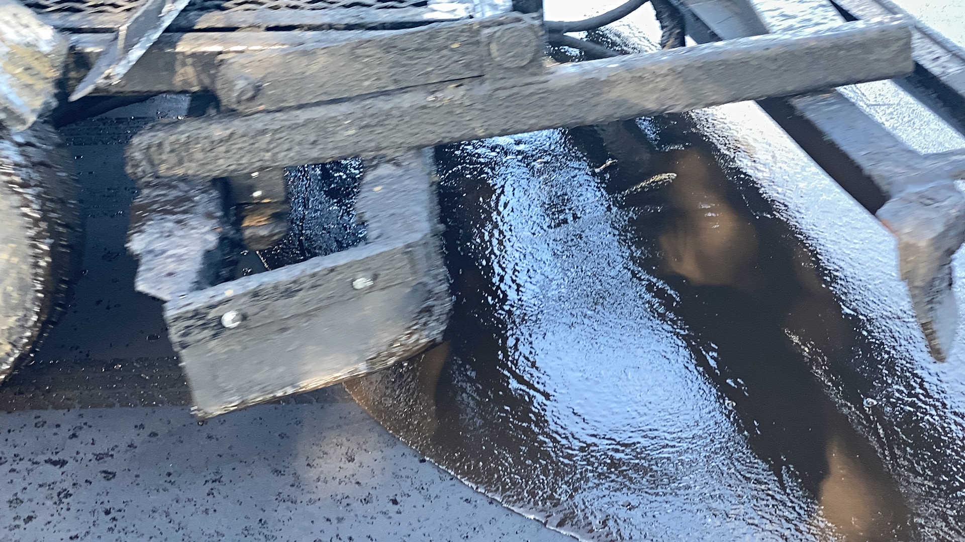 seal coating crack filling asphalt 66