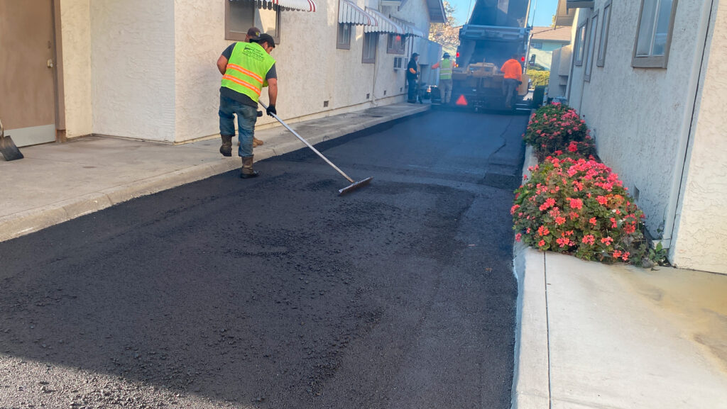 Asphalt paving 3 commercial paving contractors