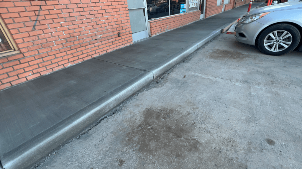 Concrete Contractors 3 Concrete sidewalk wlp