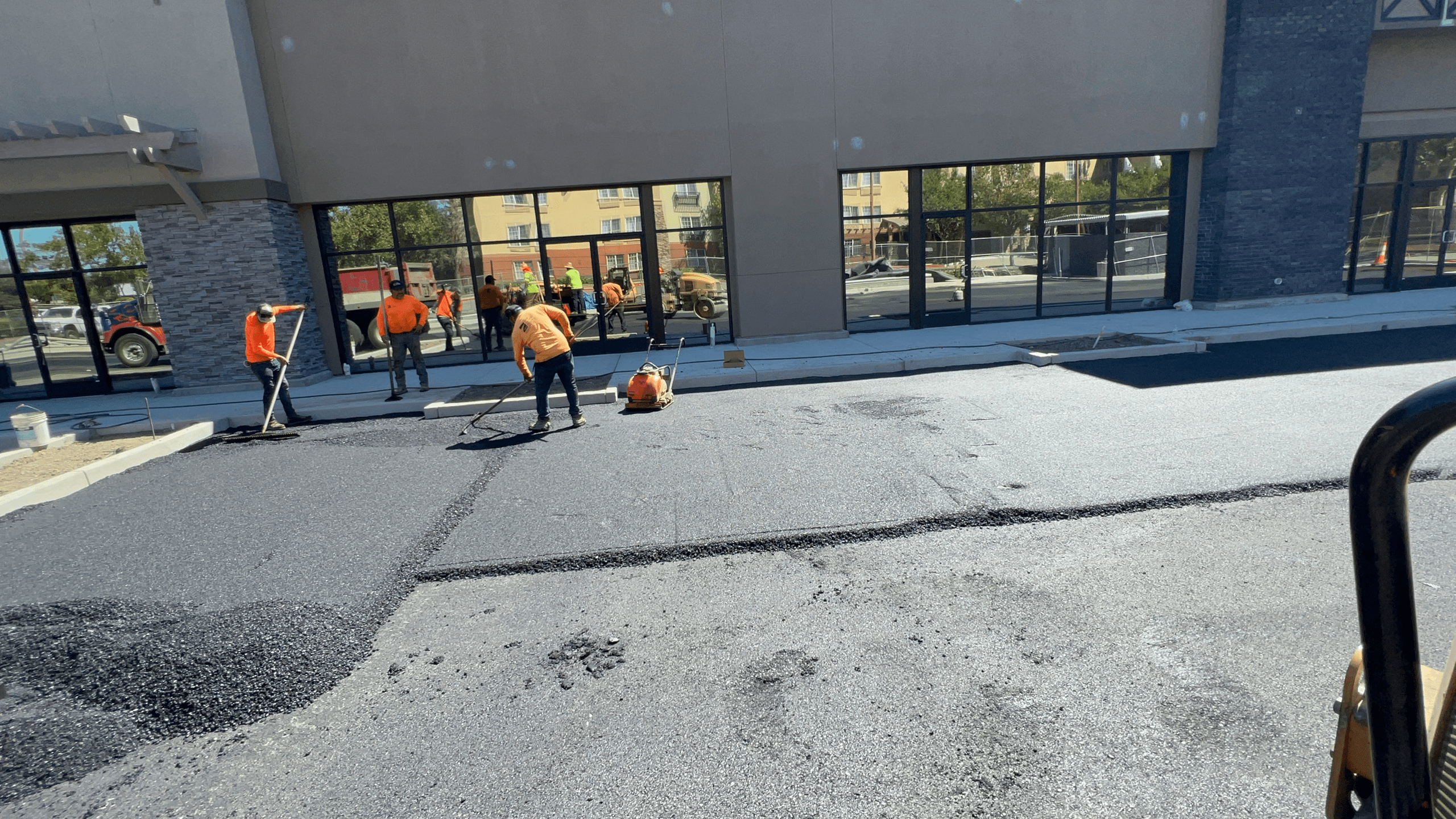 What is the Minimum Thickness of Asphalt Pavement?