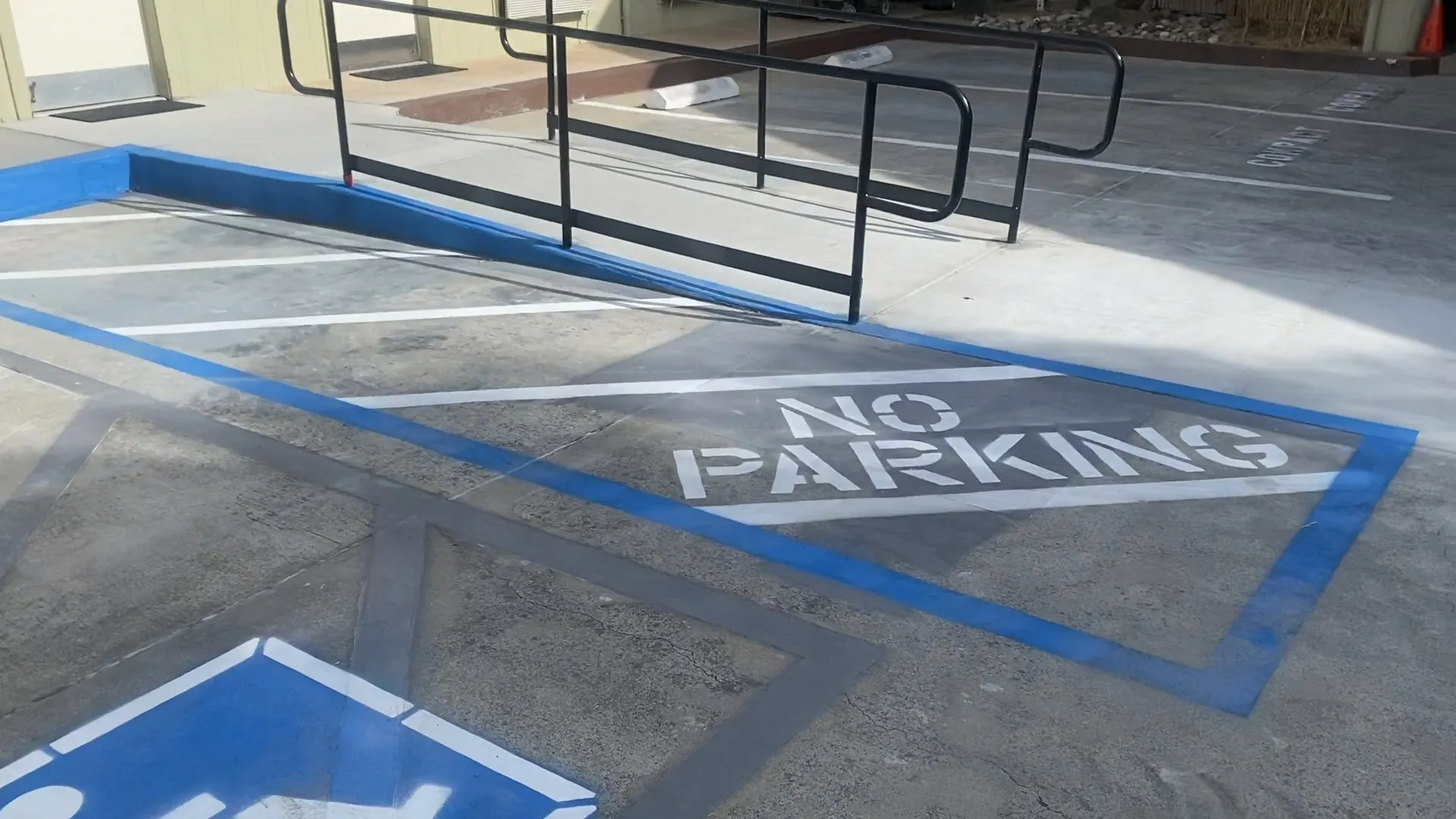 Palo-alto01IMG_7698.MOV_snapshot_00.01.761 Palo alto service area 01WLP