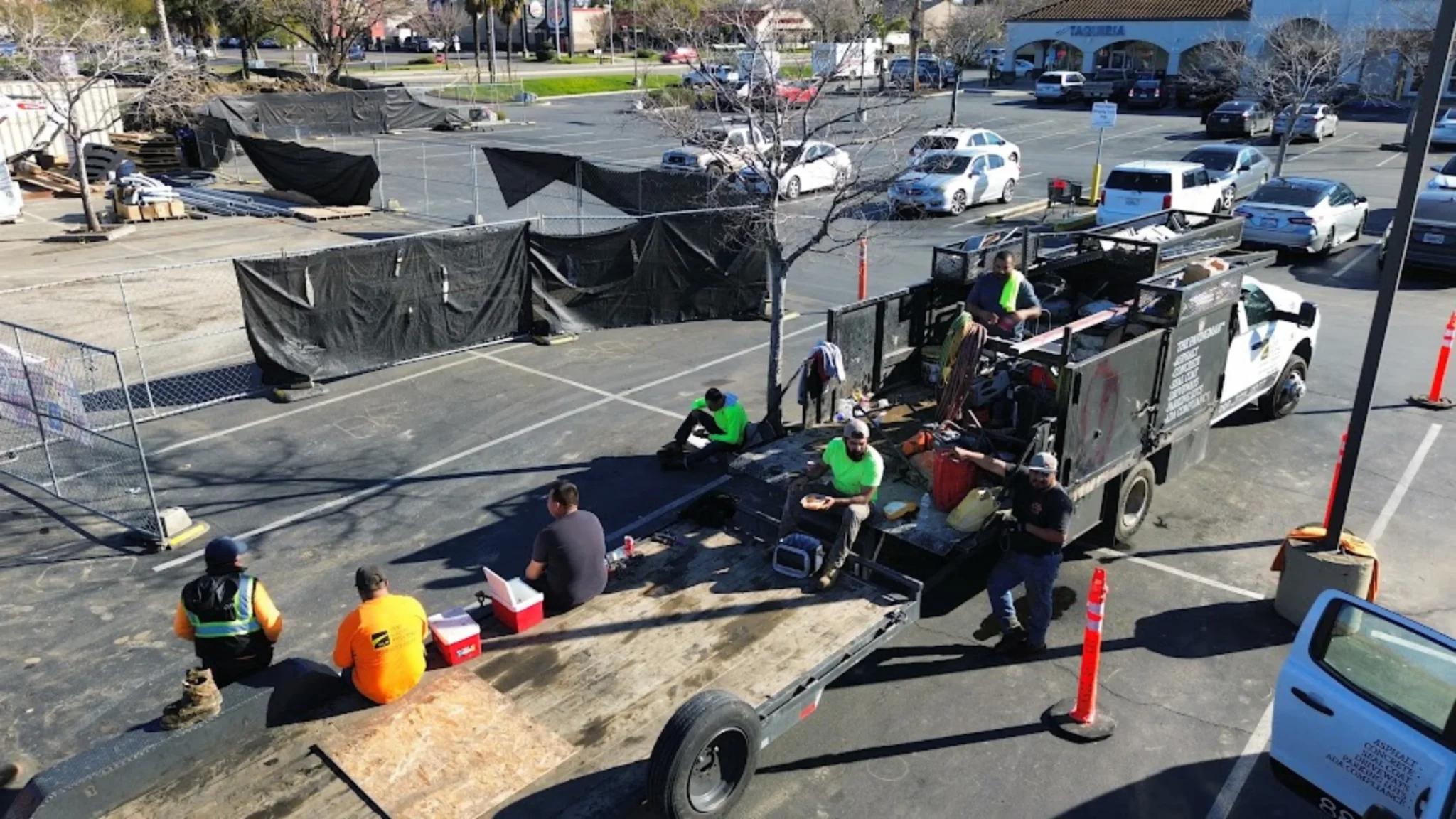 Tracy - San Joaquin County 1 construction-workers-at-la-plaza-tracy